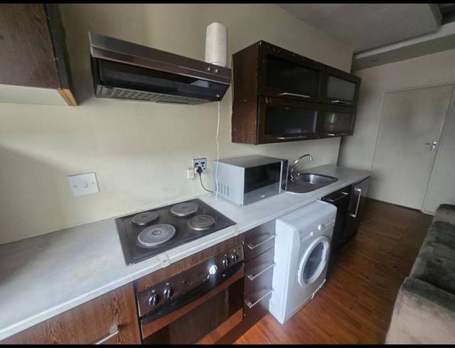 1 BEDROOM PROPERTY TO RENT IN BRAAMFONTEIN